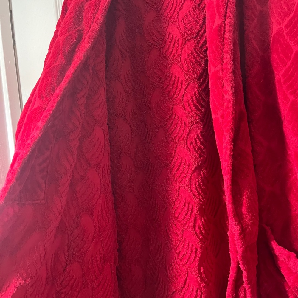Luxurious‎ Red Women's Robe - Picture 2 of 7